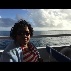 Meet your Posher, Annette